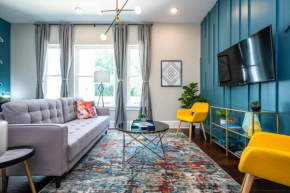 Balcony with K-Bed ATL City Downtown Gated Townhome 456#10